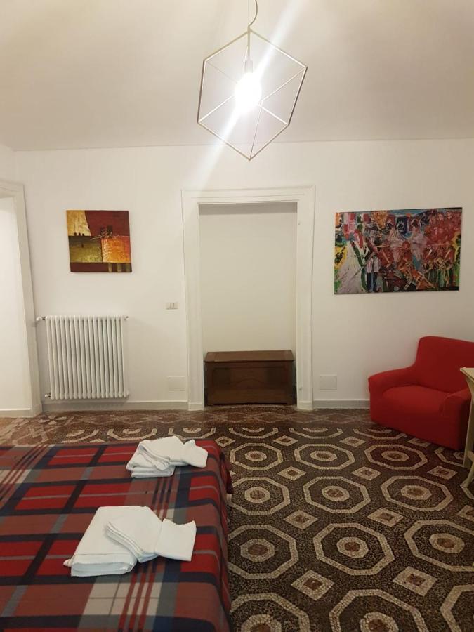 B&P La Gusteria Hotel Ivrea Exterior foto